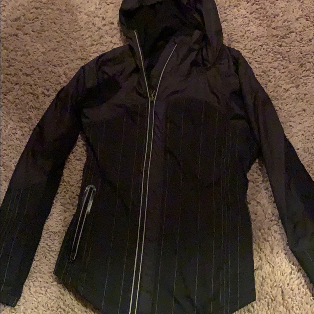 Black stripped lululemon jacket